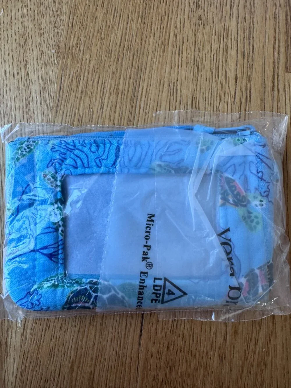 Vera Bradley Zip ID Case Sea Turtles and Coral NWT - Picture 5 of 5